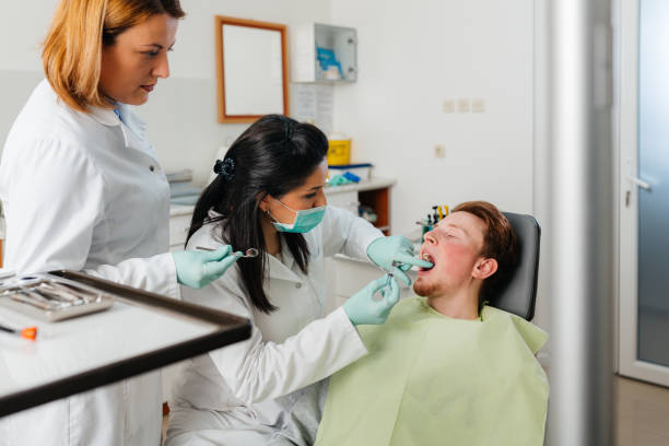 Best Emergency Dental Extractions in Elsberry, MO